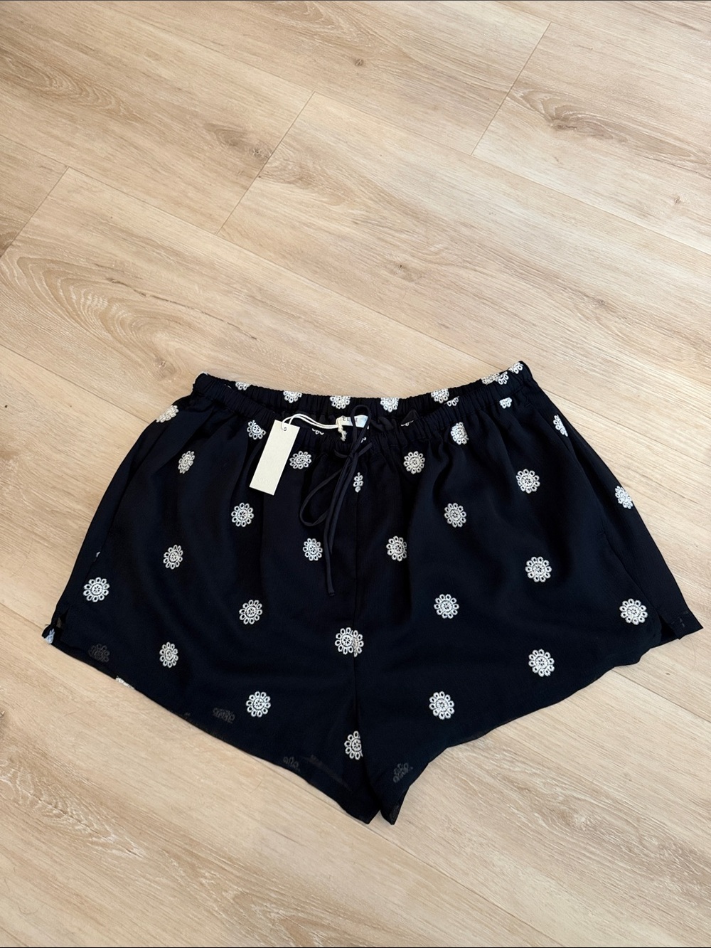 Women’s Black Floral Embroidered Lounge Shorts - Picture 5 of 7